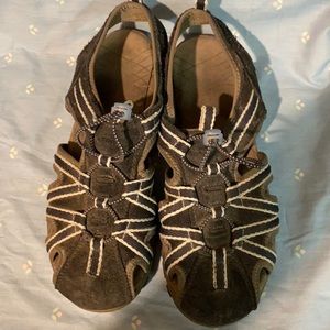 Fisherman’s sandals